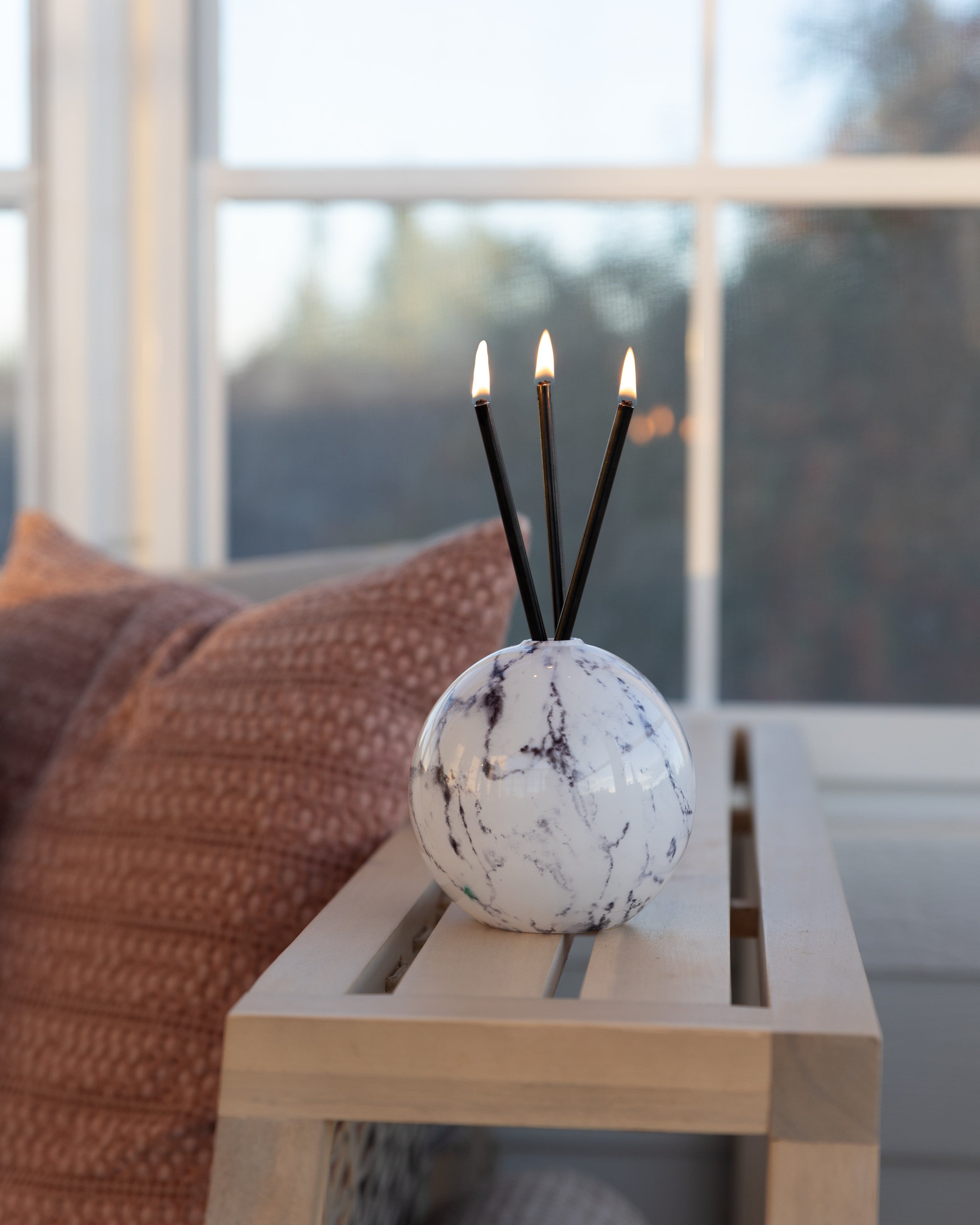 Neva Vase, White Marble [x6] --WHOLESALE